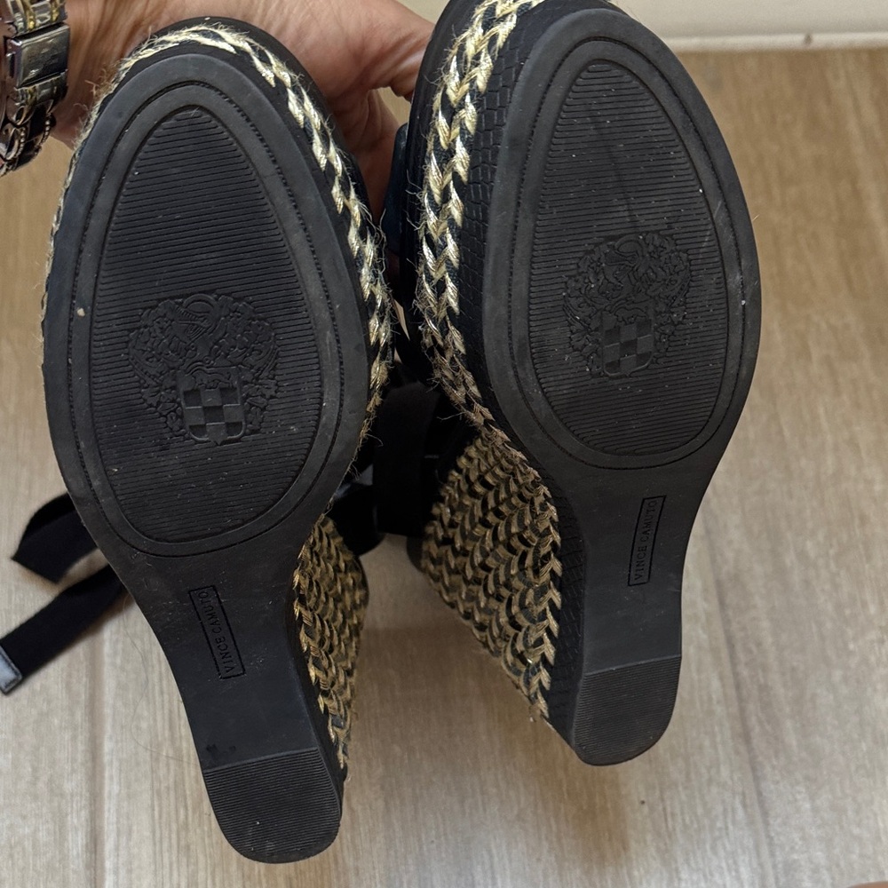 Vince Camuto Black and Gold Wedge Sandals - Picture 4 of 7